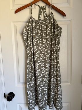 Eddie Bauer Olive Green Leaf Print Halter Dress Women’s M Midi Sundress